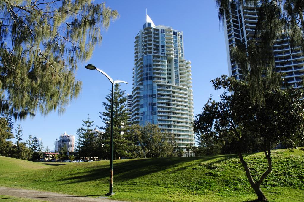 Aparthotel Carmel By The Sea Gold Coast Exterior foto